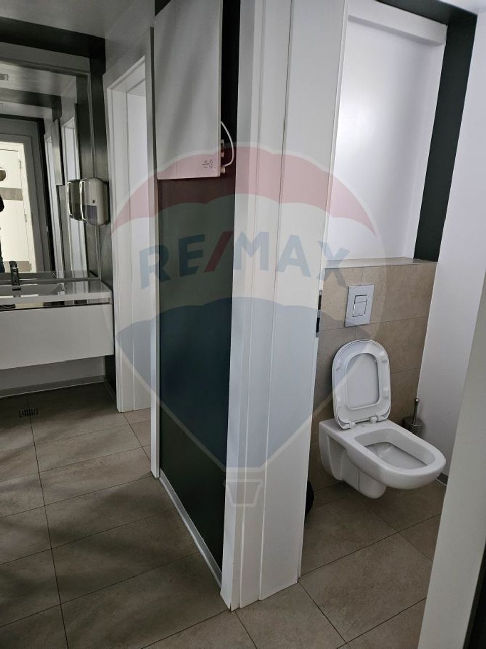 Spațiu comercial de 122.5mp de vânzare în zona Tei