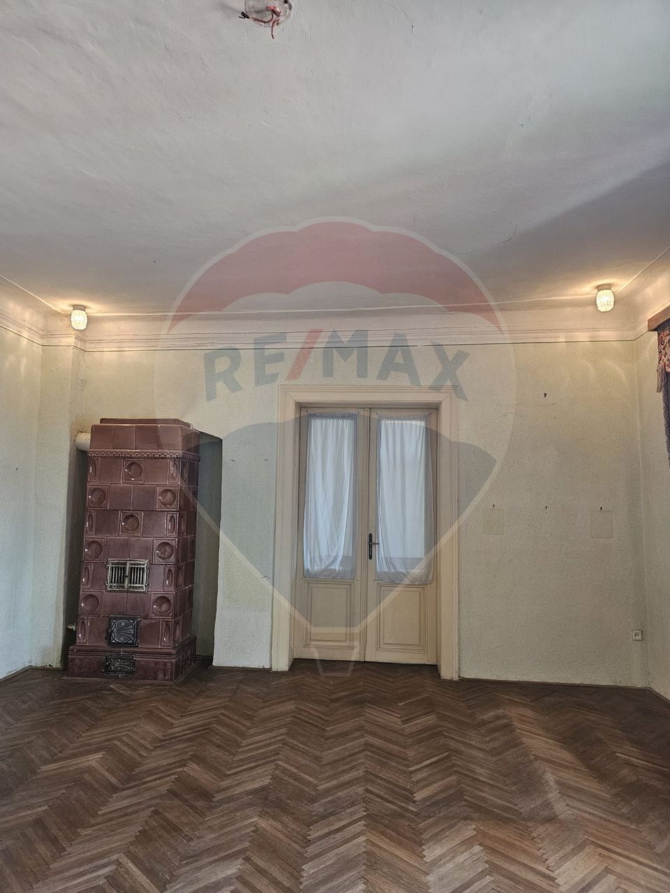 5 room Apartment for sale, Central area