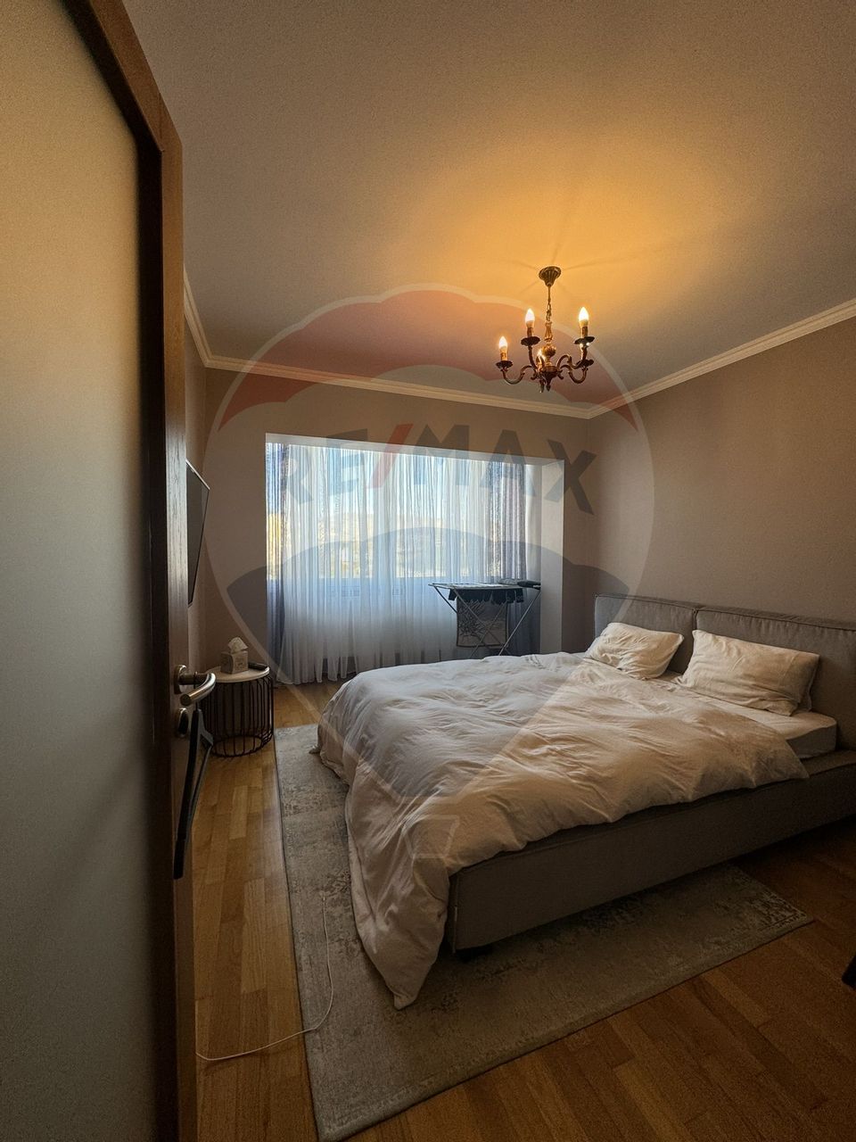 Apartament superb în inima orașului – 3 camere, Etaj 1, Garaj și Pivni