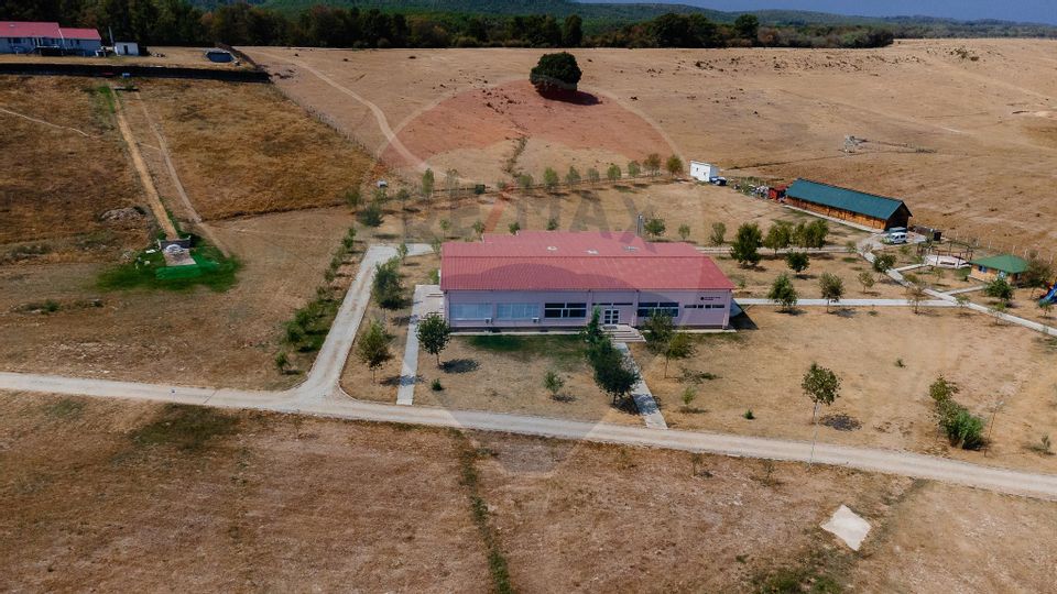 Camp & Conference Complex for sale in Arges
