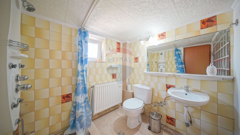 Vilă cu farmec istoric în Bușteni, pensiune sau locuință de vacanță!