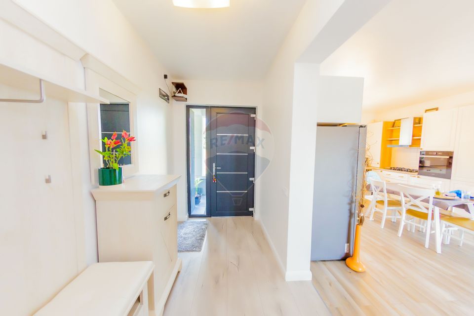 4 room House / Villa for sale