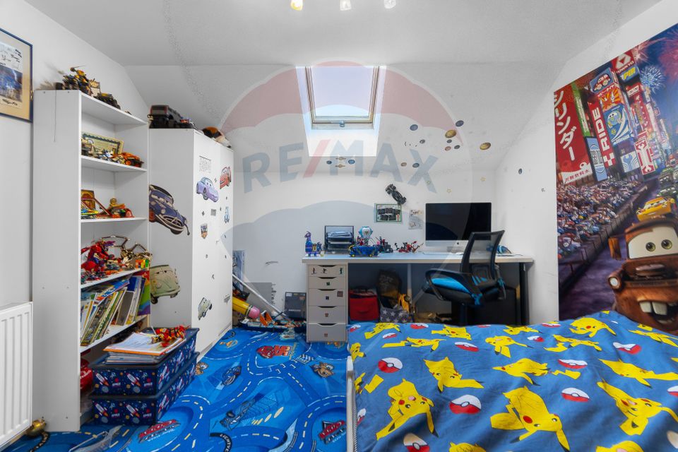 Casă / Vilă cu 4 camere de vânzare în zona Central