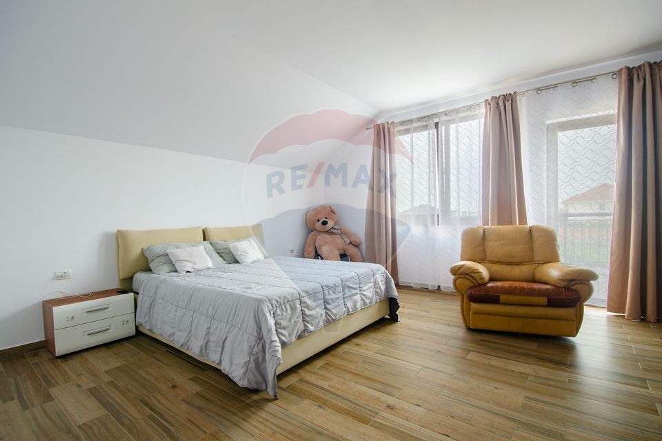 5 room House / Villa for sale