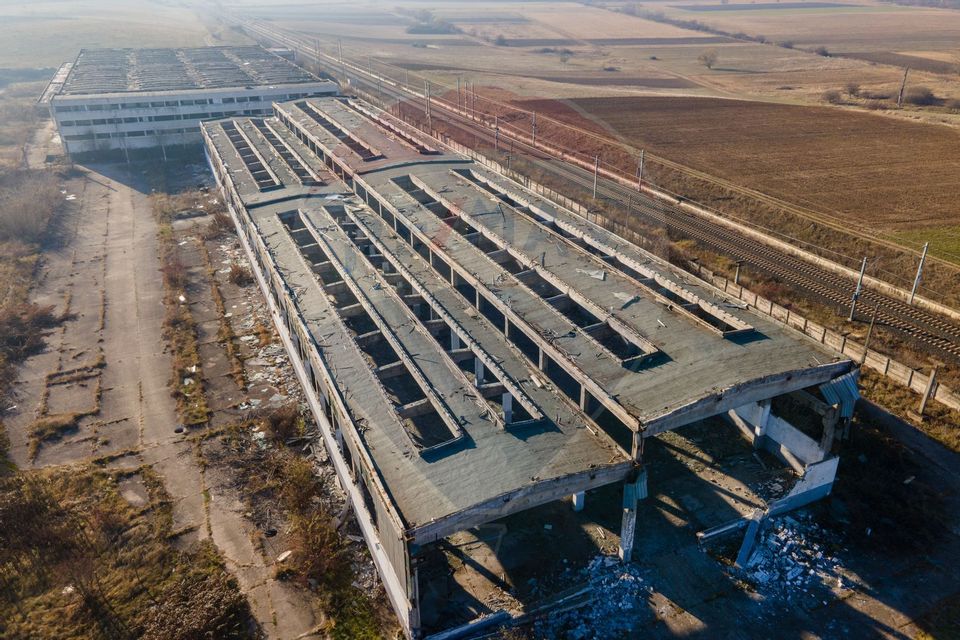 Teren industrial Orastie 13,5 ha cu hale fosta platforma industriala
