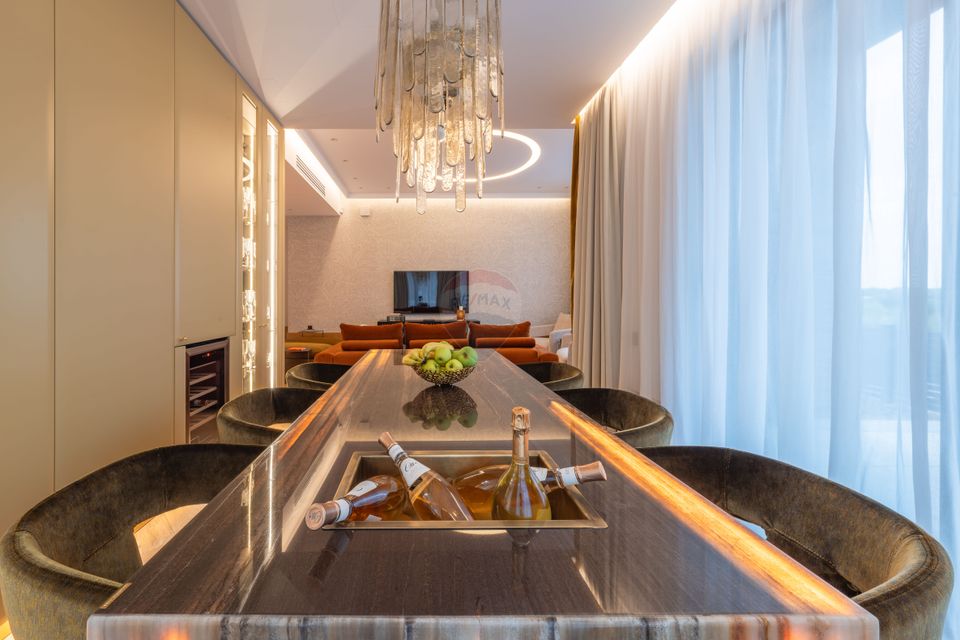 Vila cu 4,5,6  camere de vanzare in Marina Snagov