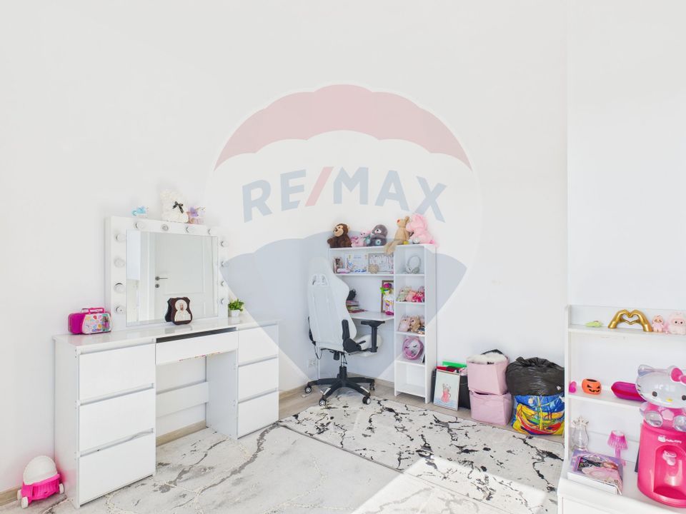 Duplex 85 mp utili, curte 200 mp – vedere la lac și pădure