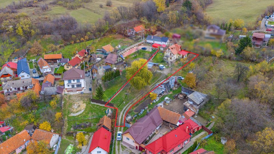 Casă / Vilă cu 6 camere de vânzare in Tarlungeni