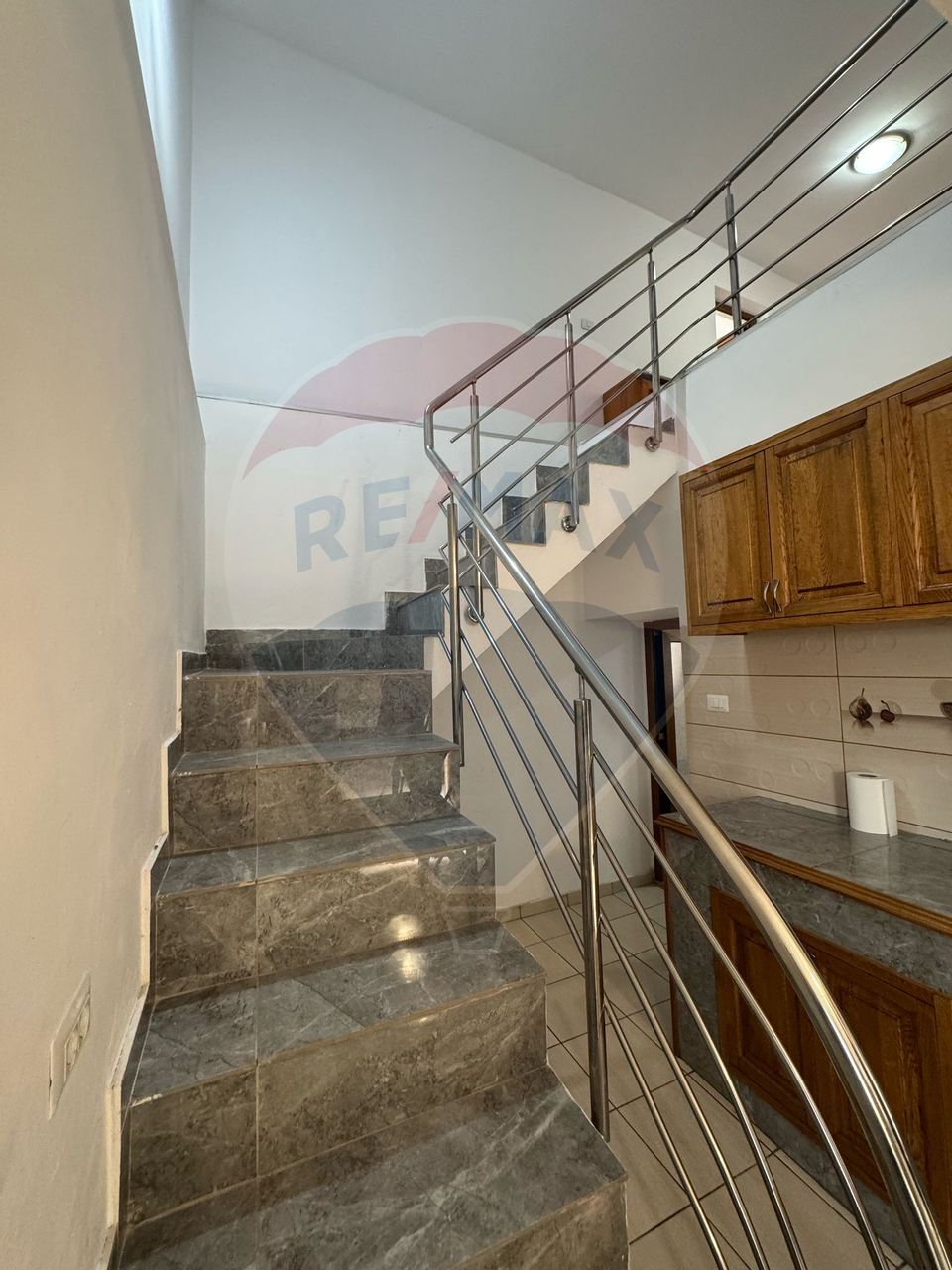 7 room House / Villa for sale, Central area