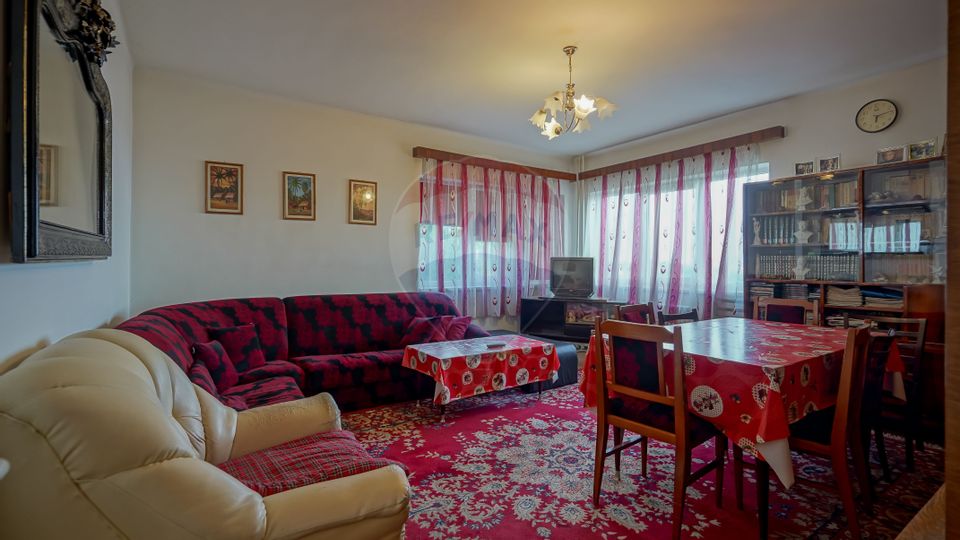 6 room House / Villa for sale, Brasovul Vechi area