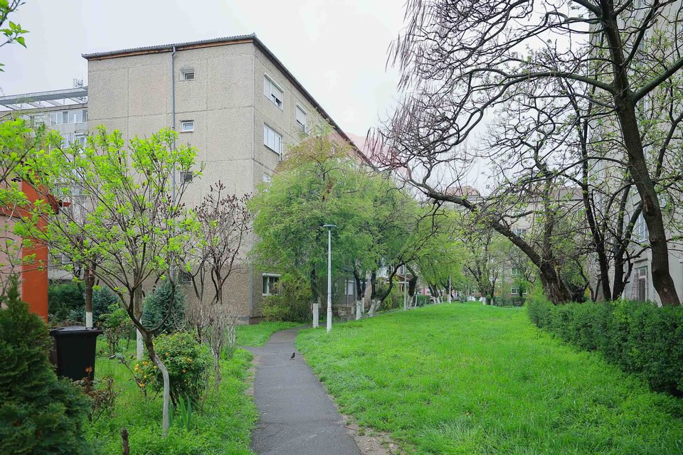 Apartament  cu două camere de vânzare în zona Rogerius