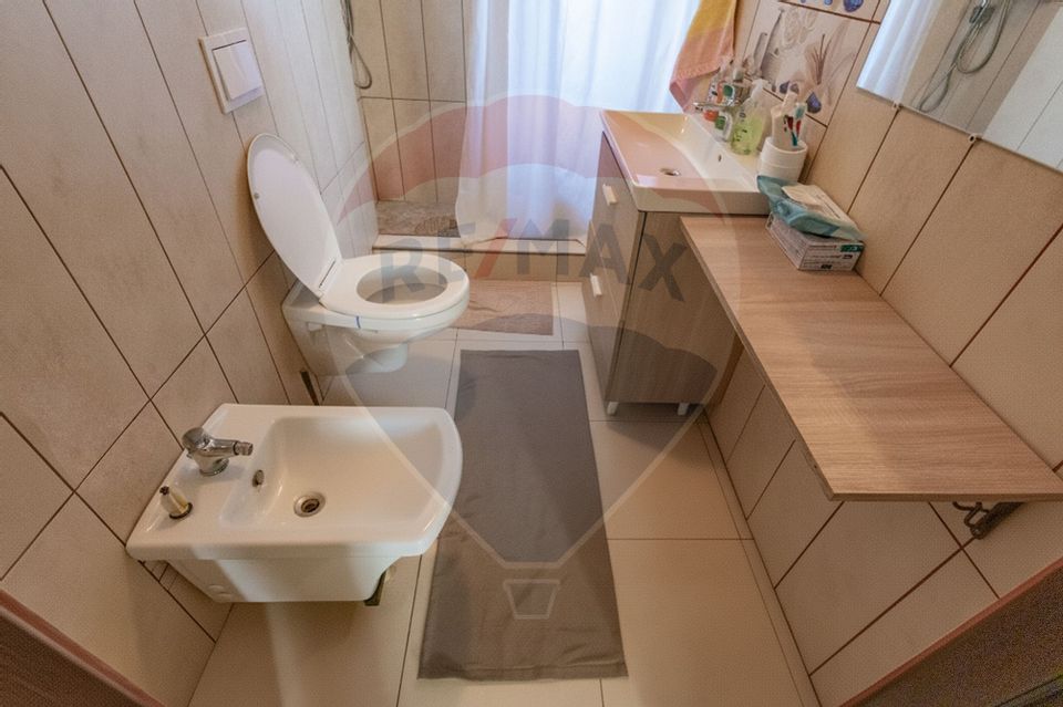 6 room House / Villa for sale, Sagului area