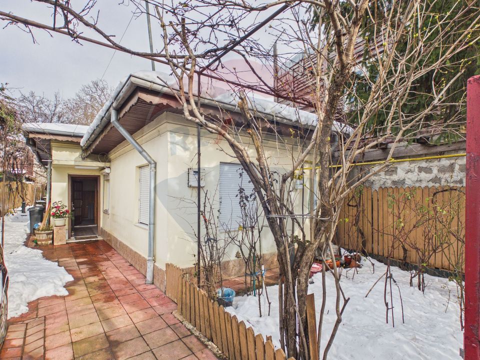 Casă cu curte de vanzare Ferentari- Salaj