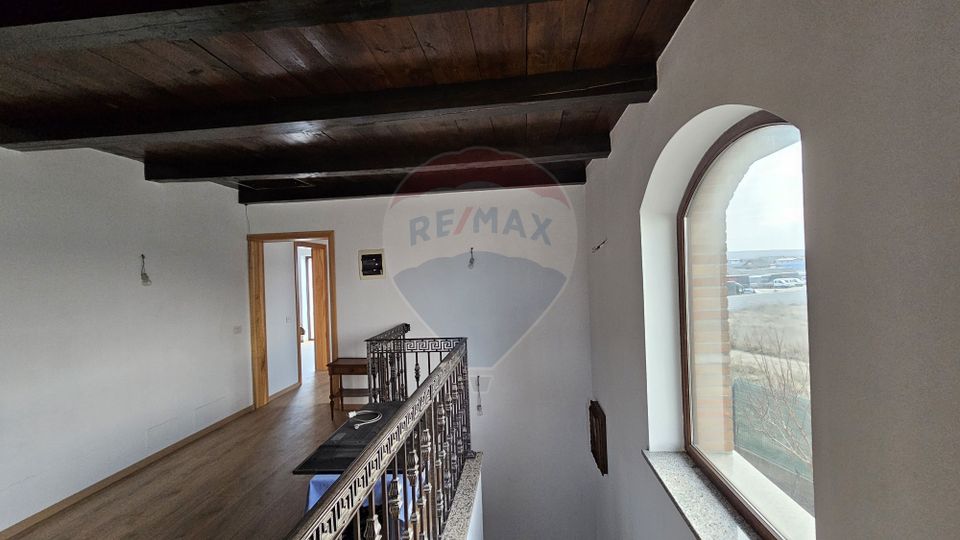 Casă / Vilă de lux, Scheia, Suceava