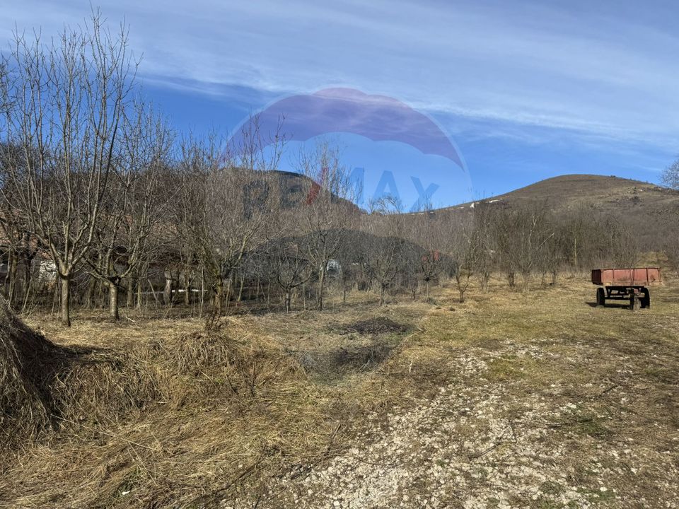 Teren intravilan 1.271 mp – Izvoarele, jud. Alba