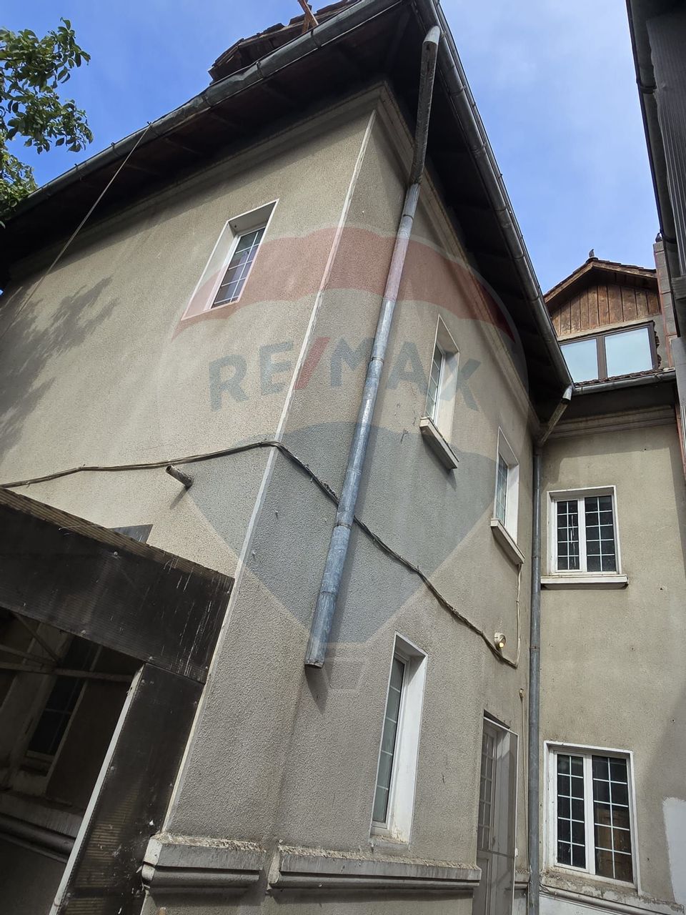 DE VANZARE Casă / Vilă cu 11 camere de vânzare în zona Parcul Carol