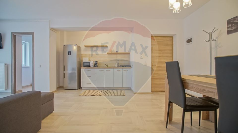 2 room Apartment for rent, Tractorul area