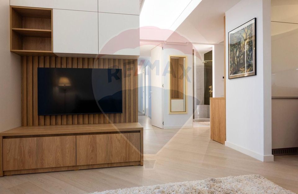 3 room Apartment for rent, Pipera area