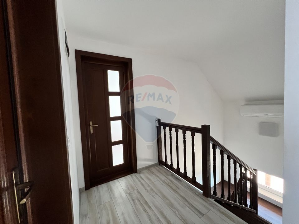 Casă de vânzare – Comuna Berceni, Strada ZânelorCasă / Vilă