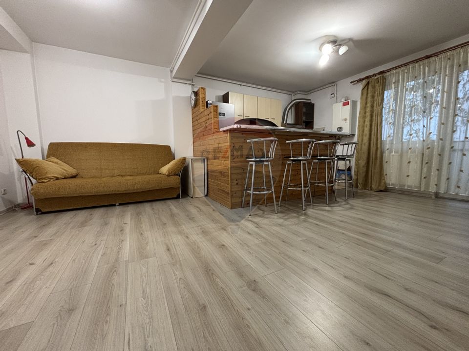 Apartament spatios de vânzare 2 camere EROILOR . VOLUNTARI A3