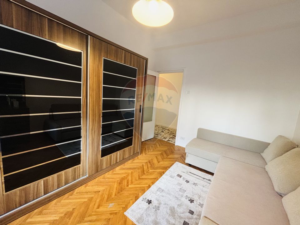 Apartament cu 3 camere de închiriat Eminescu Dacia