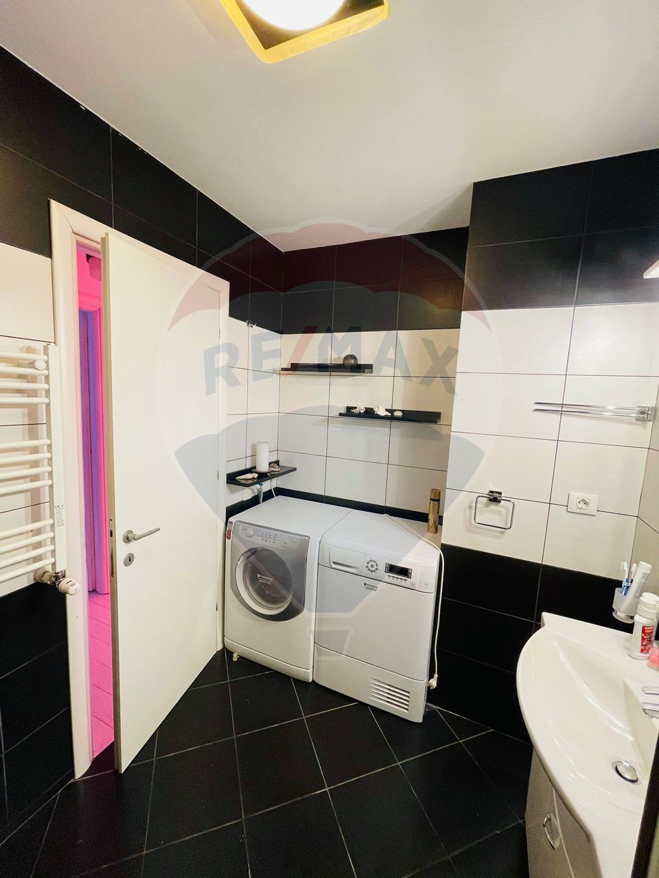 INCHIRIERE Apartament 3 camere în zona Aviatiei/NORTH AREA LAKE VIEW