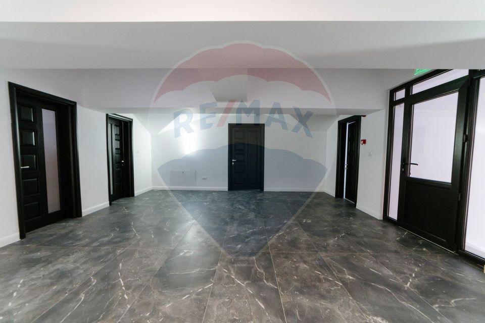 2,300sq.m Commercial Space for rent, Central area