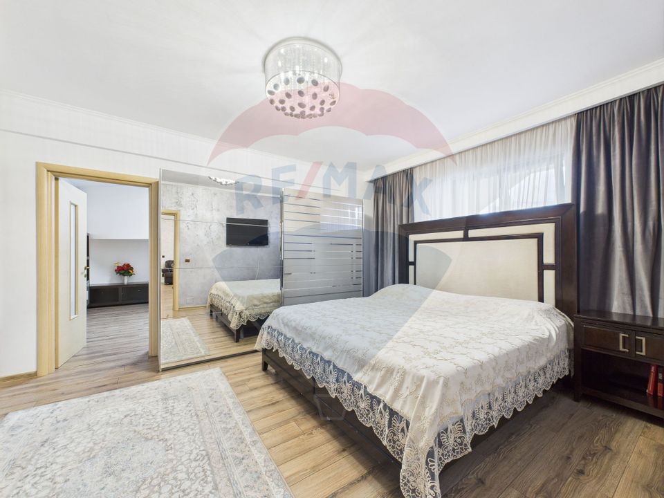 Apartament spatios 4 camere | 122 mp | Damaroaia