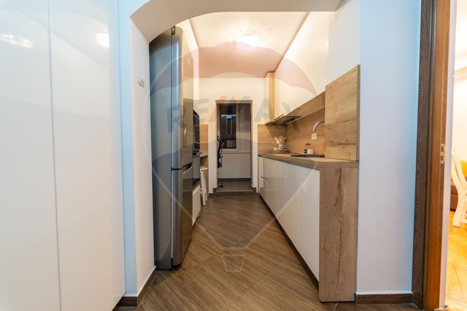 3 room Apartment for sale, Decebal area