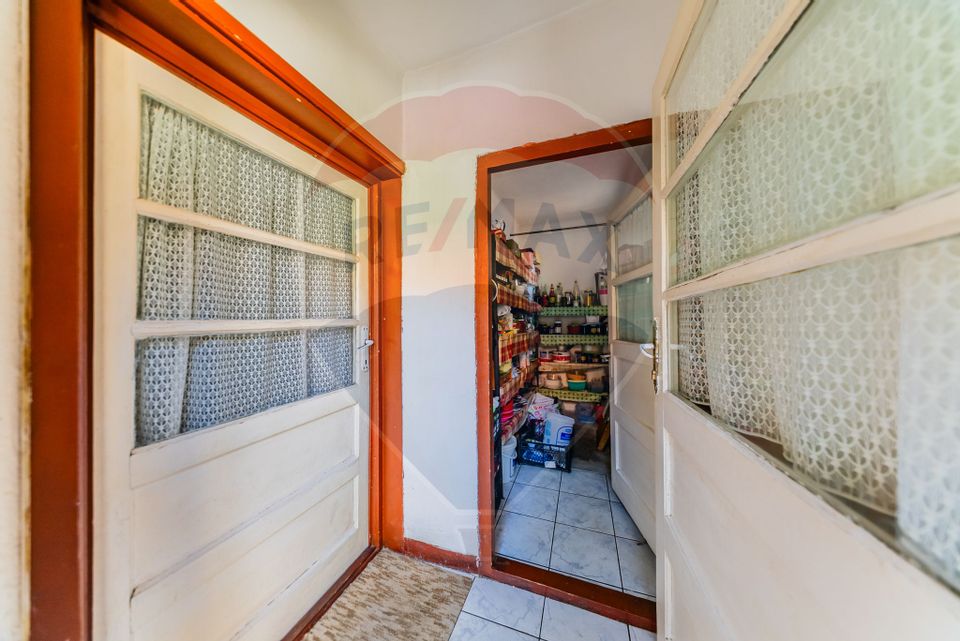 7 room House / Villa for sale, Confectii area