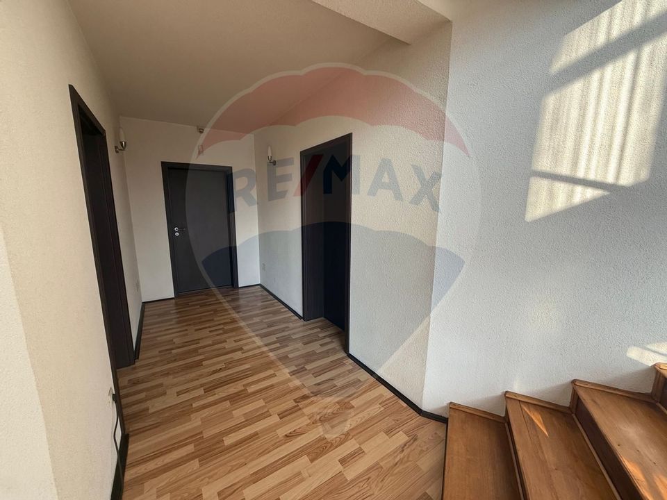5 room House / Villa for sale, Plaiul Vulcanesti area