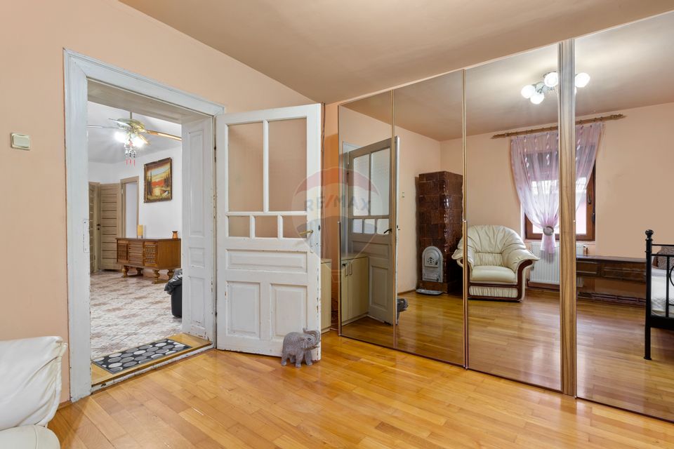 Casă de vânzare în Pecica – teren generos, utilată și mobilată complet