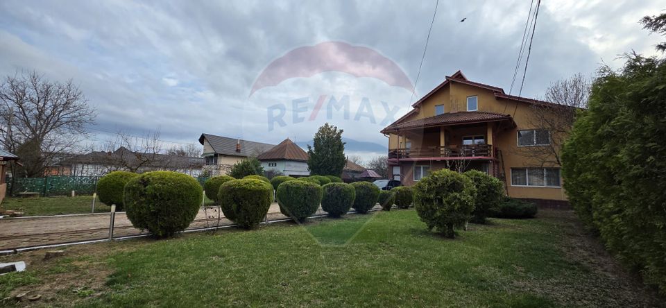 5 room House / Villa for sale