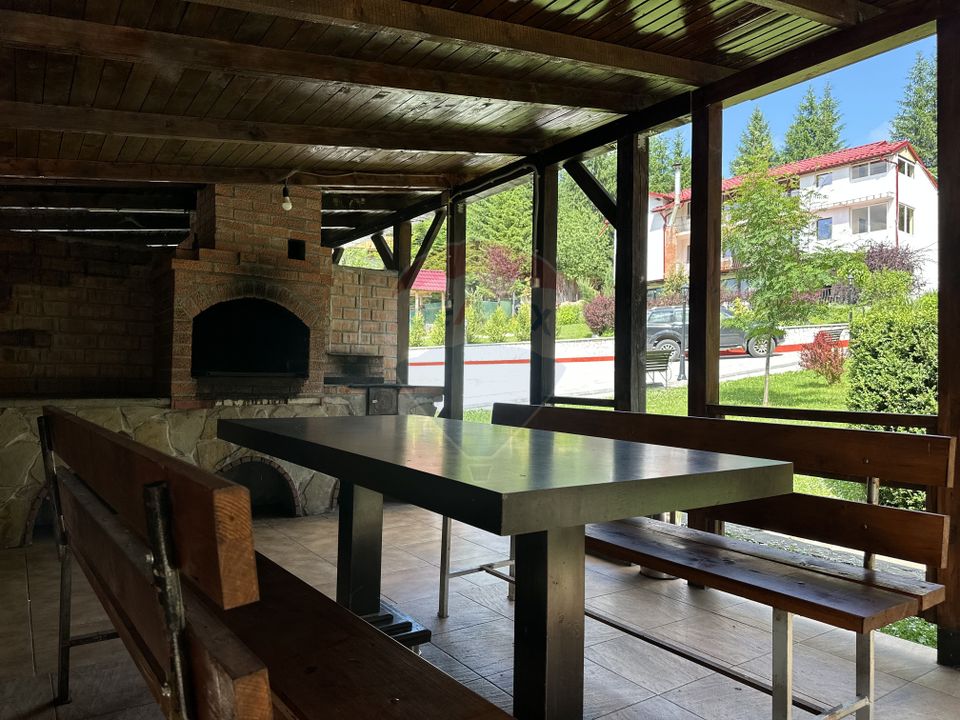 18 room Hotel / Pension for sale