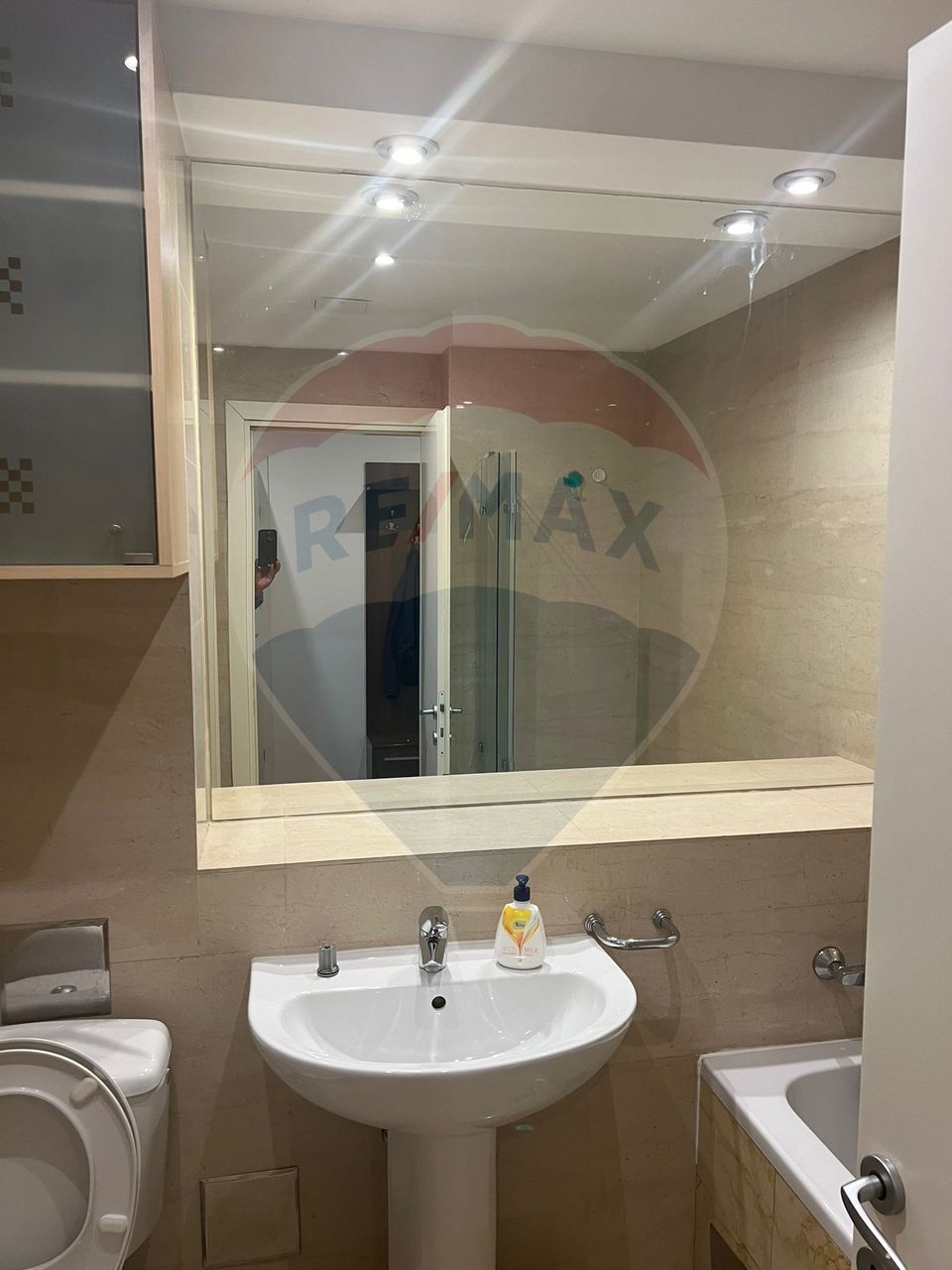 2 room Apartment for rent, Herastrau area