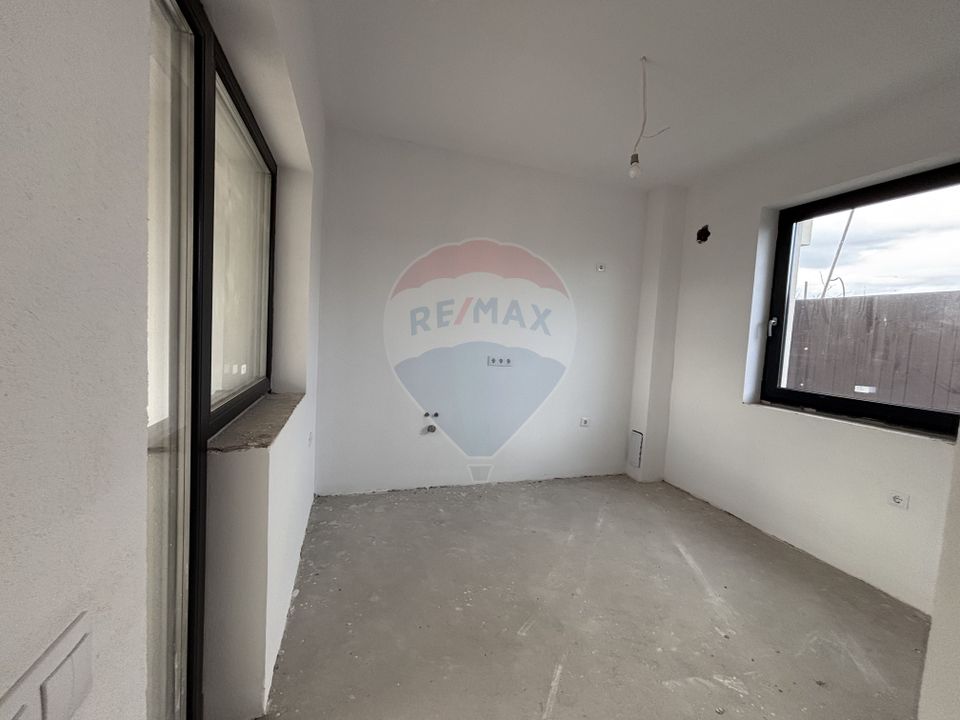 4 room House / Villa for sale