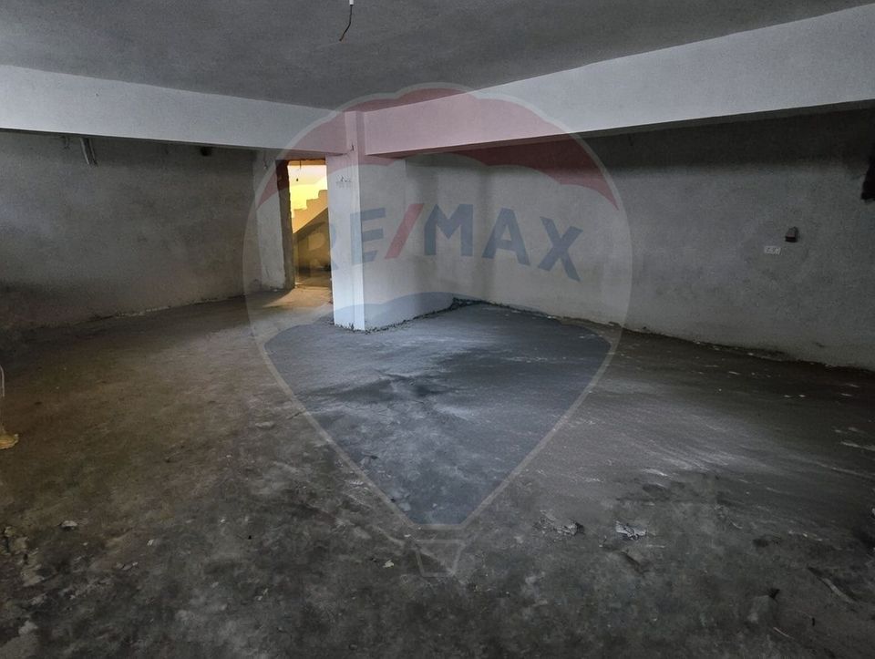 265sq.m Commercial Space for rent, P-ta Muncii area