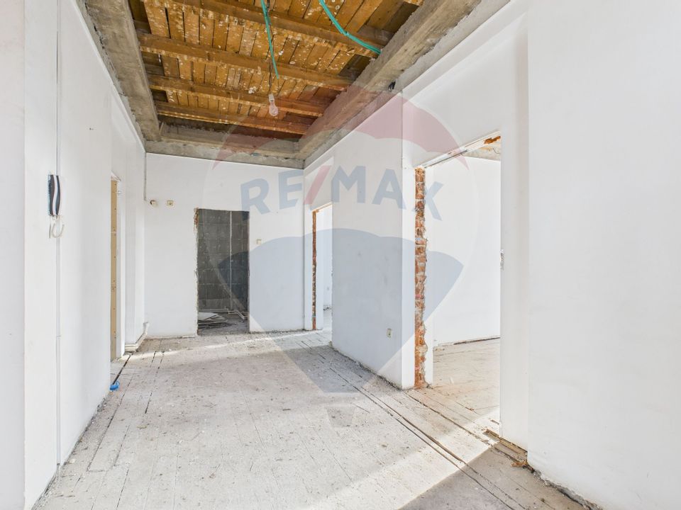 Vila S+P+2+M, 15 camere, ideala pentru investitie - Ștefan cel Mare