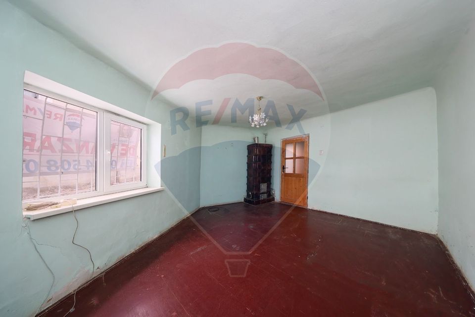 Corp de casă cu 2 studiouri independente, ideal pentru regim hotelier