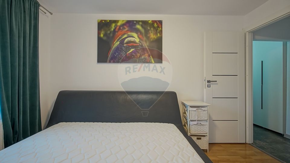 Comision 0 %! Apartament cu 4 camere de vânzare! Movilei