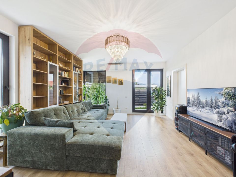 Casa cu 3 camere de vanzare | Petresti | Curte 214mp