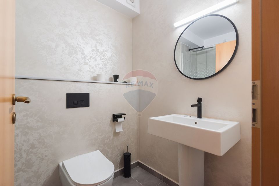 Hotel cu 23 unități de cazare, 2 săli de ședință, locație excelentă