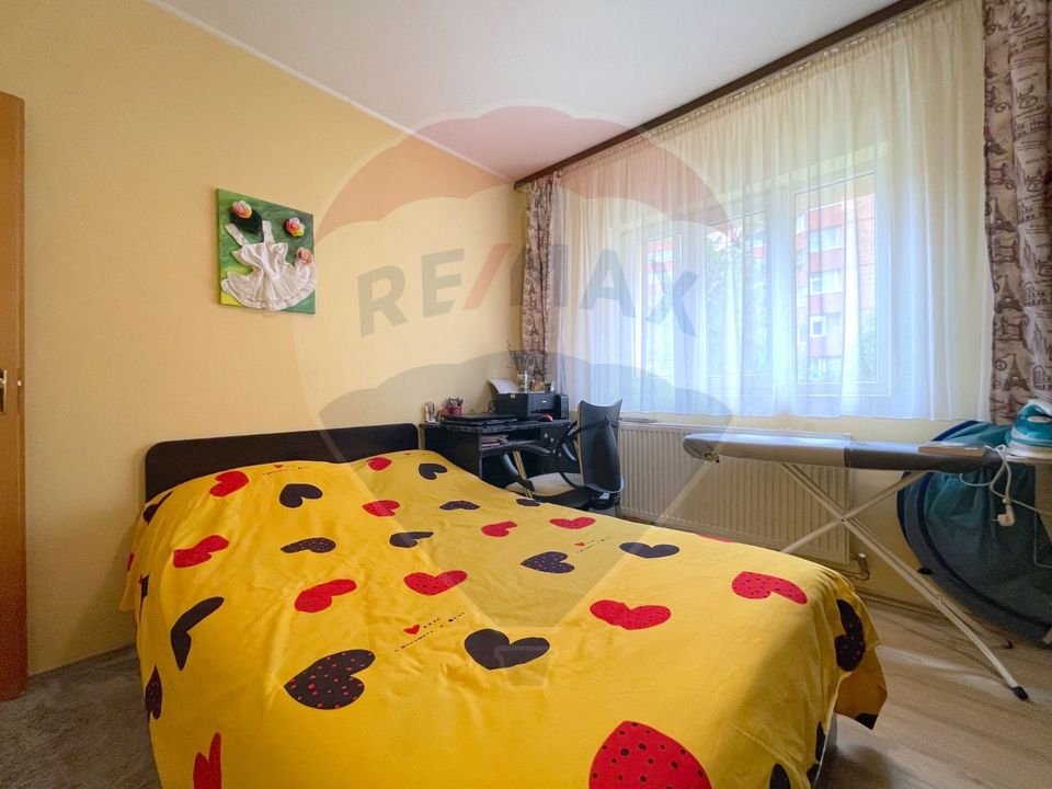 REZERVAT !  Apartament cu 3 camere de vânzare în Răcădău