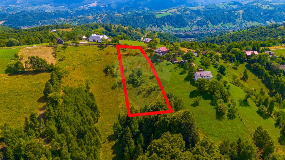 Teren intravilan de 4608 mp în Măgura, Moieciu
