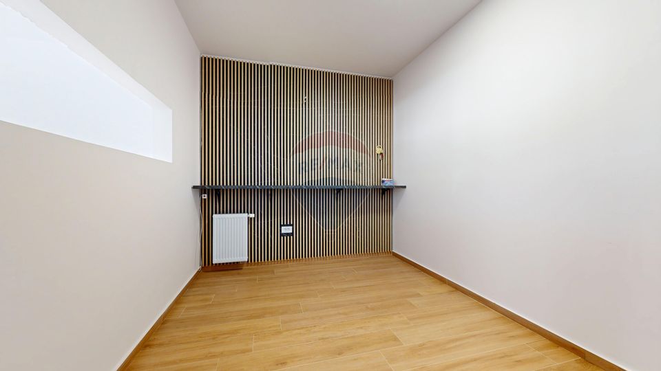 88sq.m Commercial Space for rent, Tractorul area