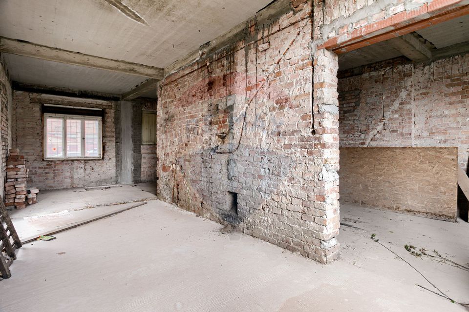 Casă + teren 786 mp – strada Transilvaniei