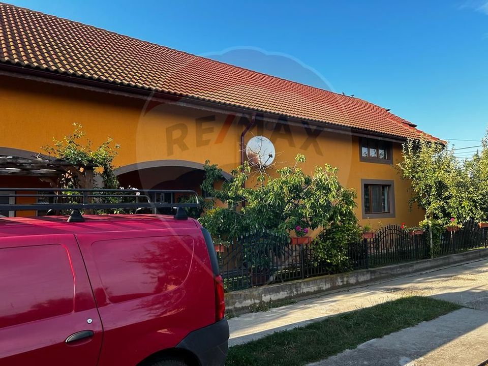 5 room House / Villa for sale