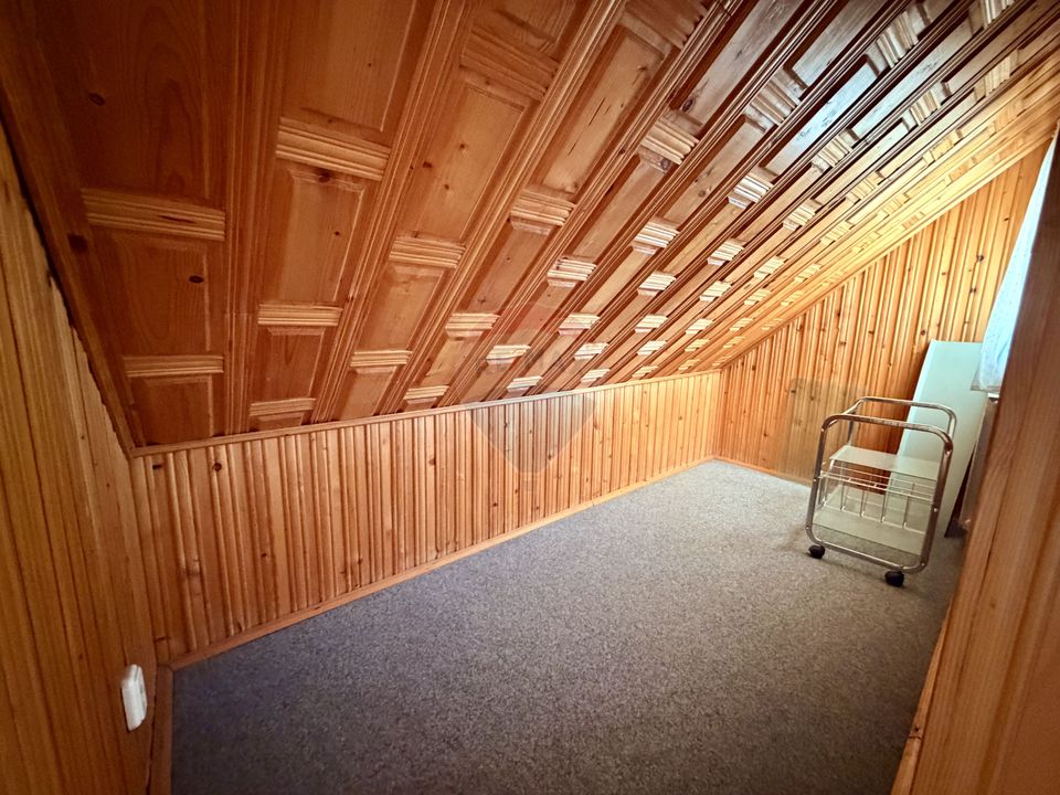 Casă / Vilă 8 camare cartier Beverly Hills Sanmartin