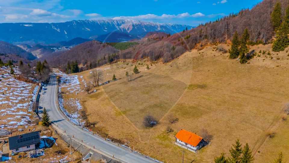 Land 2,028sqm Fundata / DN DN73