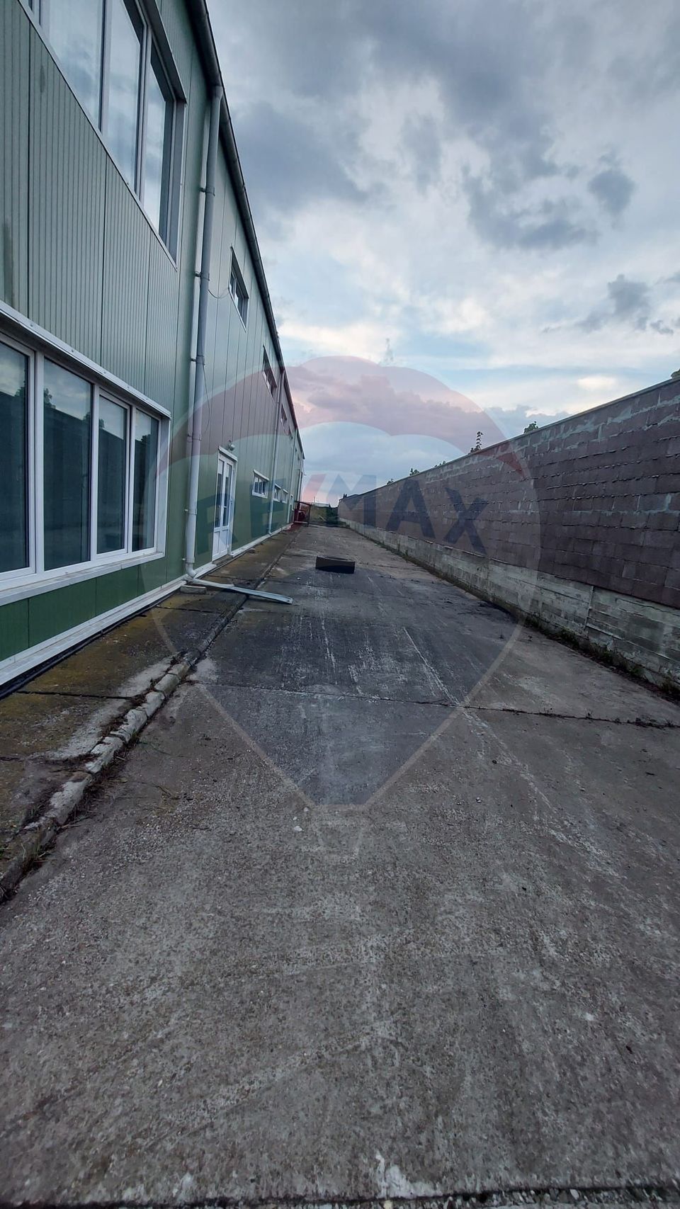 880sq.m Industrial Space for sale